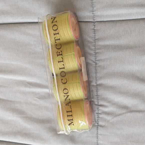 Self Gripping Hair Curlers/Rollers - Set of 12 - Picture 3 of 3